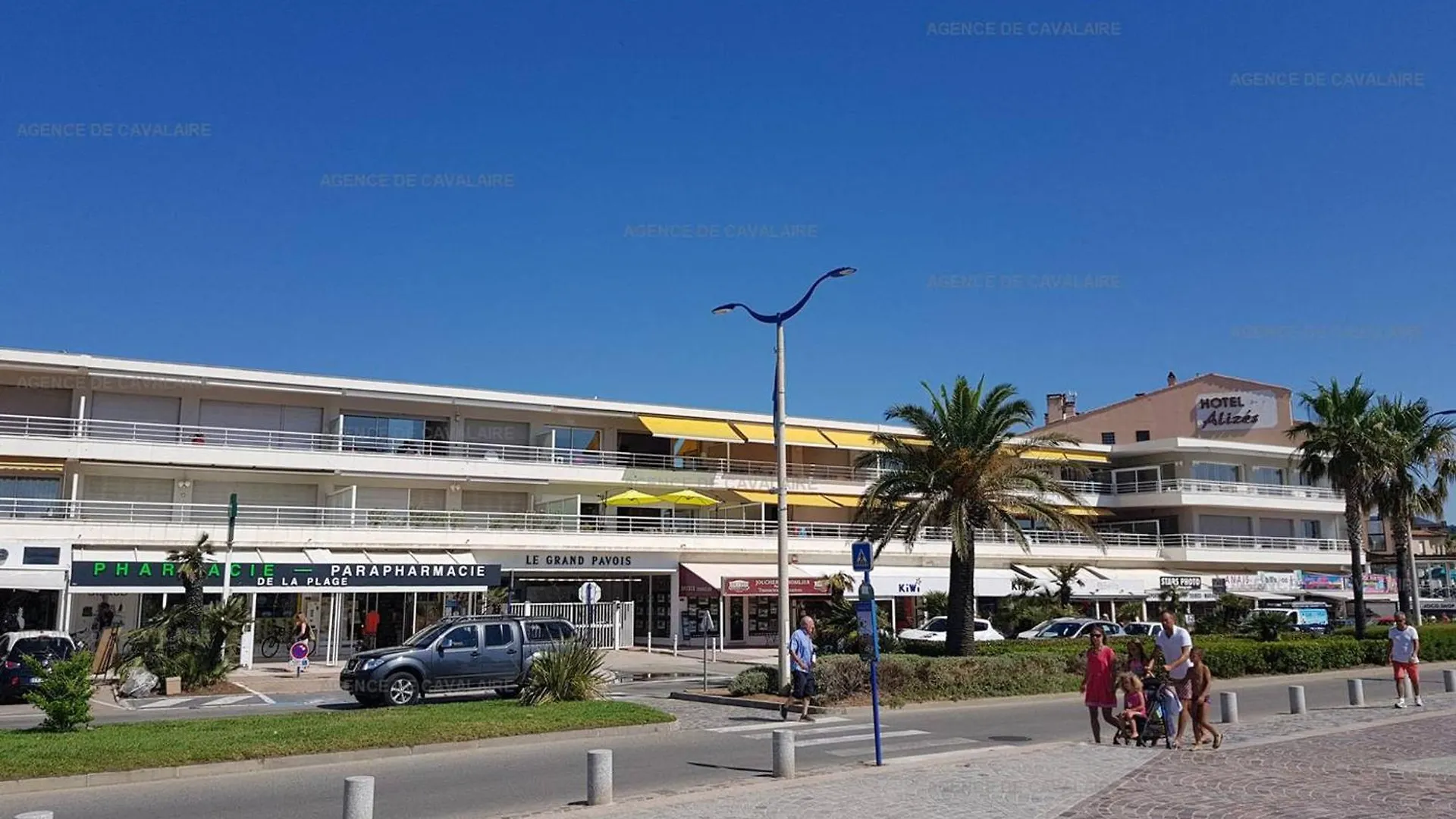 Appartement Climatise Face Mer, Avec Piscine Et Parking, Cavalaire-Sur-Mer - Fr-1-100-320 0*,  France