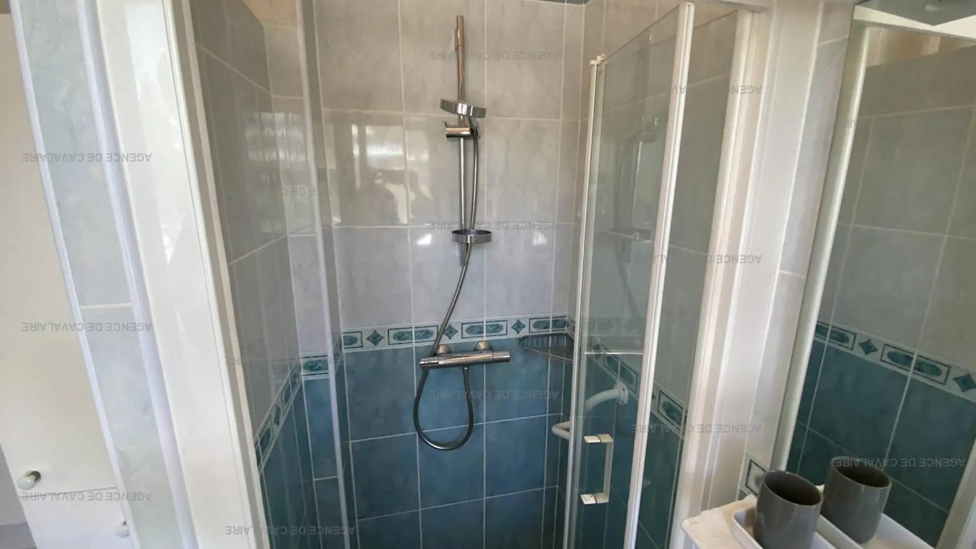 Apartment Appartement Climatise Face Mer, Avec Piscine Et Parking, Cavalaire-Sur-Mer - Fr-1-100-320