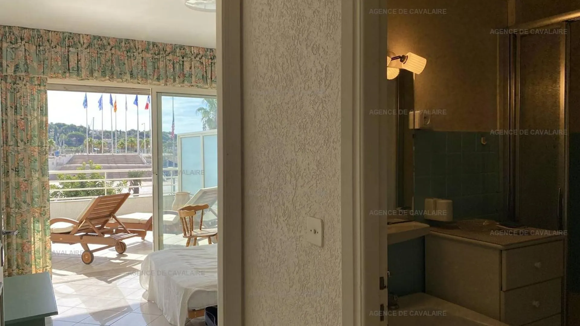 Appartement Climatise Face Mer, Avec Piscine Et Parking, Cavalaire-Sur-Mer - Fr-1-100-320 0*,  France