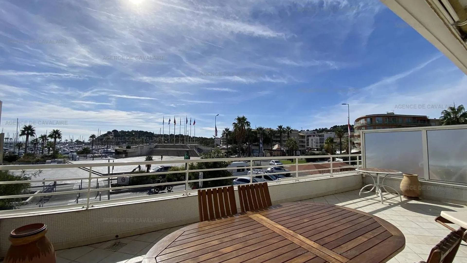 Appartement Climatise Face Mer, Avec Piscine Et Parking, Cavalaire-Sur-Mer - Fr-1-100-320