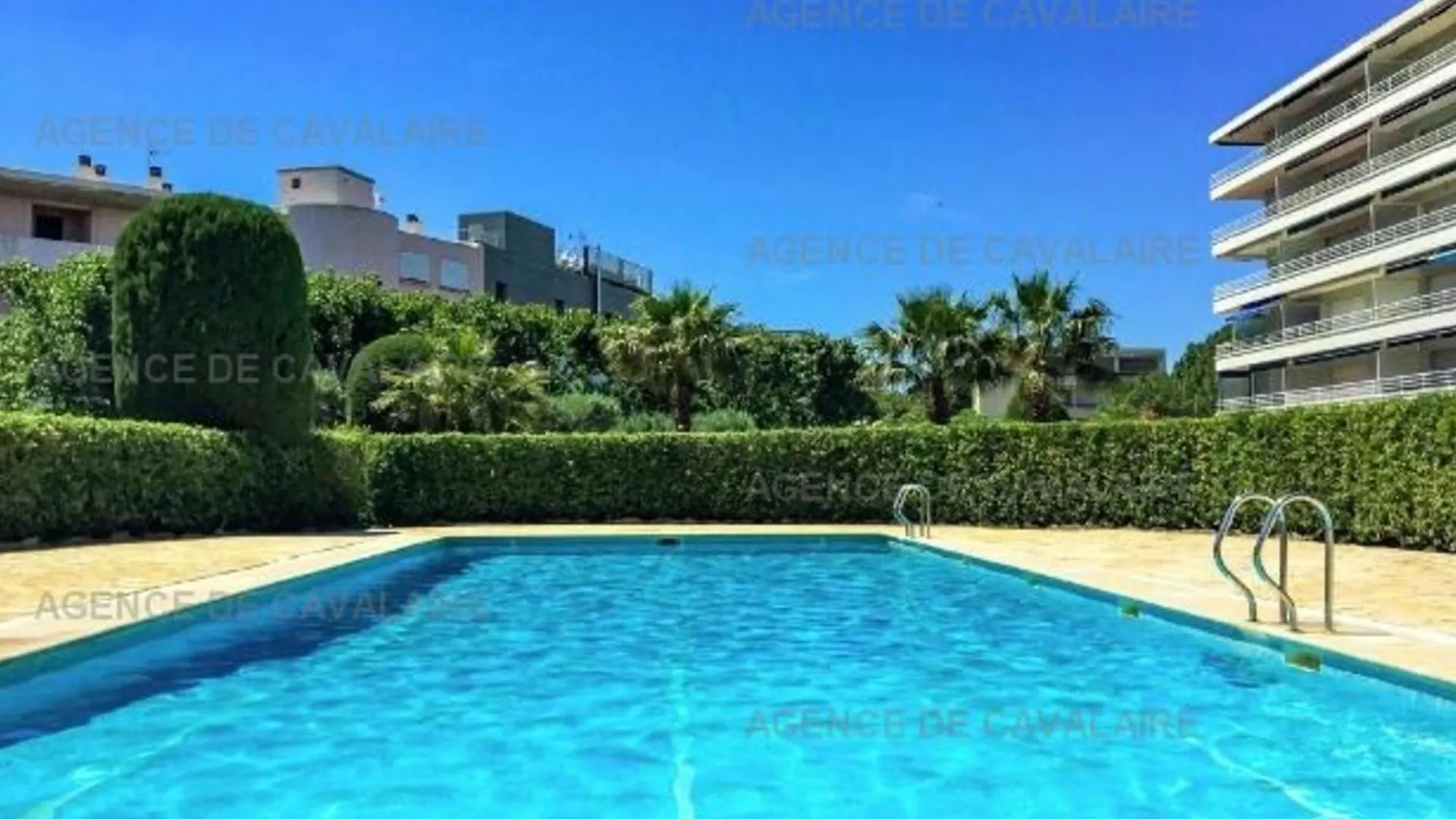 Appartement Climatise Face Mer, Avec Piscine Et Parking, Cavalaire-Sur-Mer - Fr-1-100-320 0*,